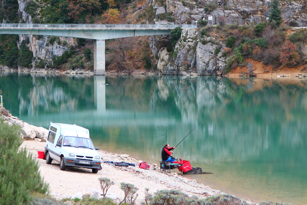 Moustiers-Sainte-Marie travel guide